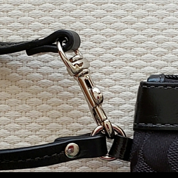 Coach wrislet wallet - Picture 4 of 12